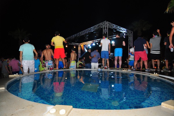 Promo Antoura at Cyan